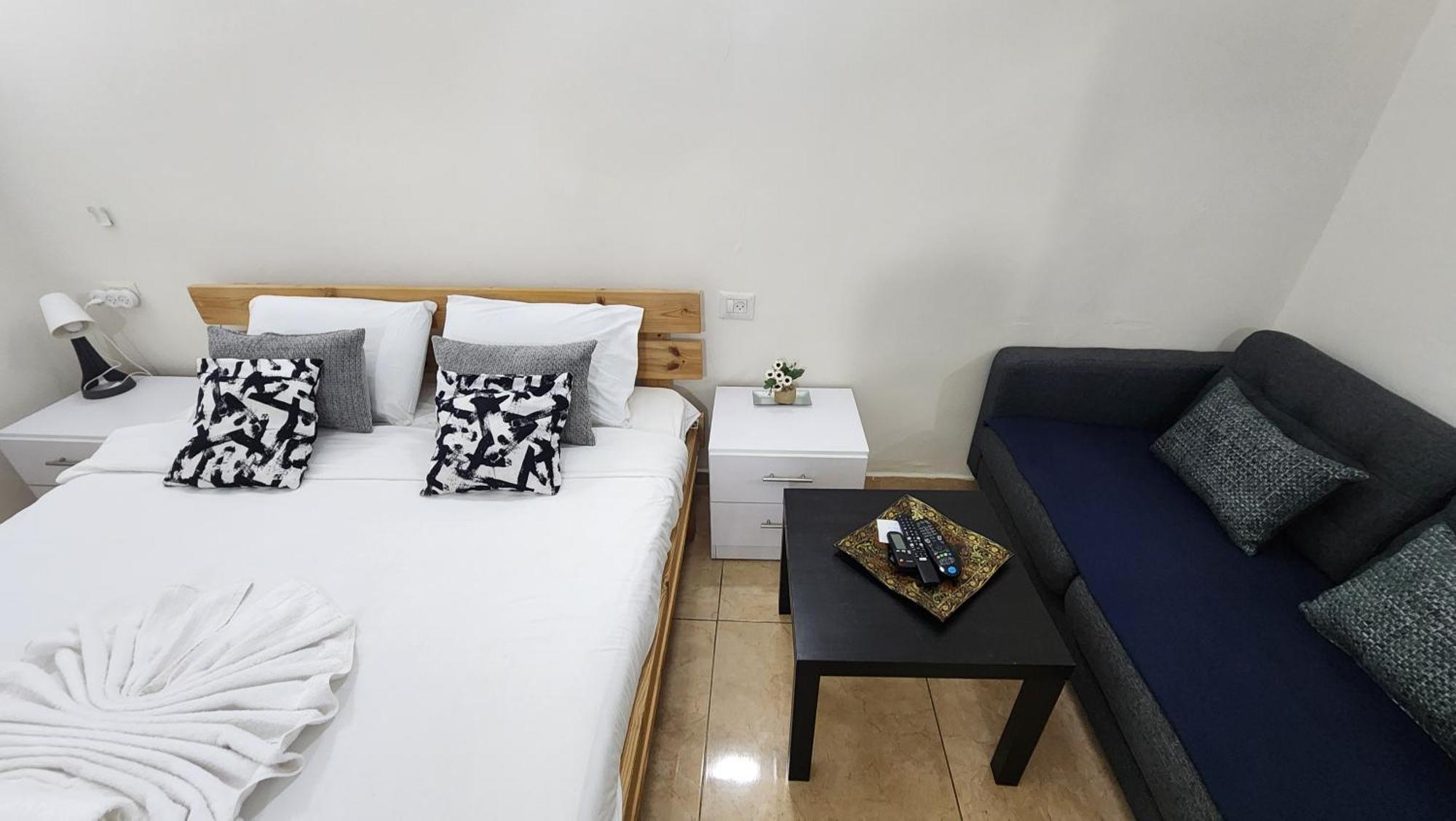 David Hameleh House Aparthotel Netanya Quarto foto