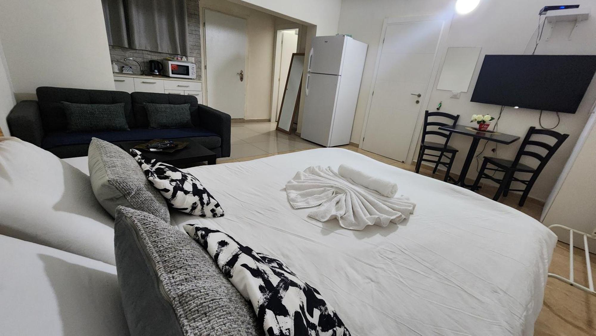 David Hameleh House Aparthotel Netanya Quarto foto